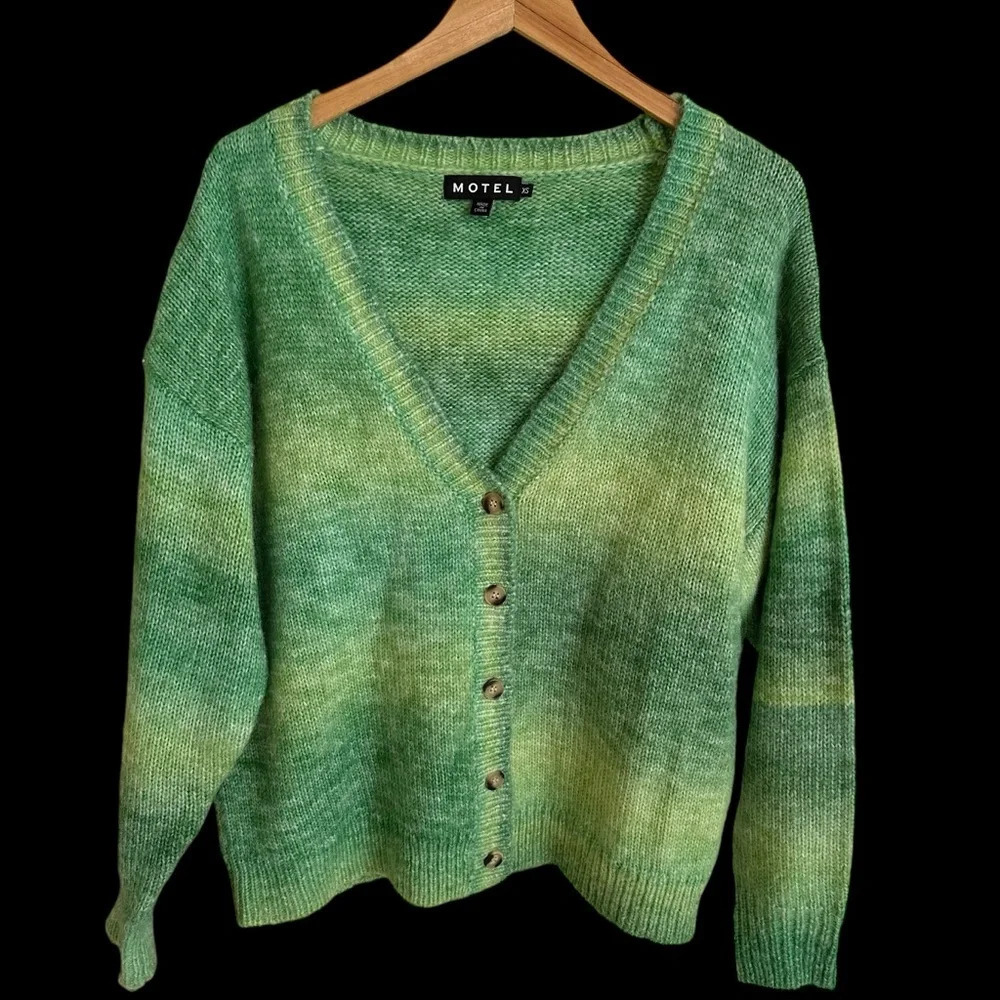 Motel Rocks size XS Oversized Green Ombre Cardigan Sweater V Neck Fuzzy